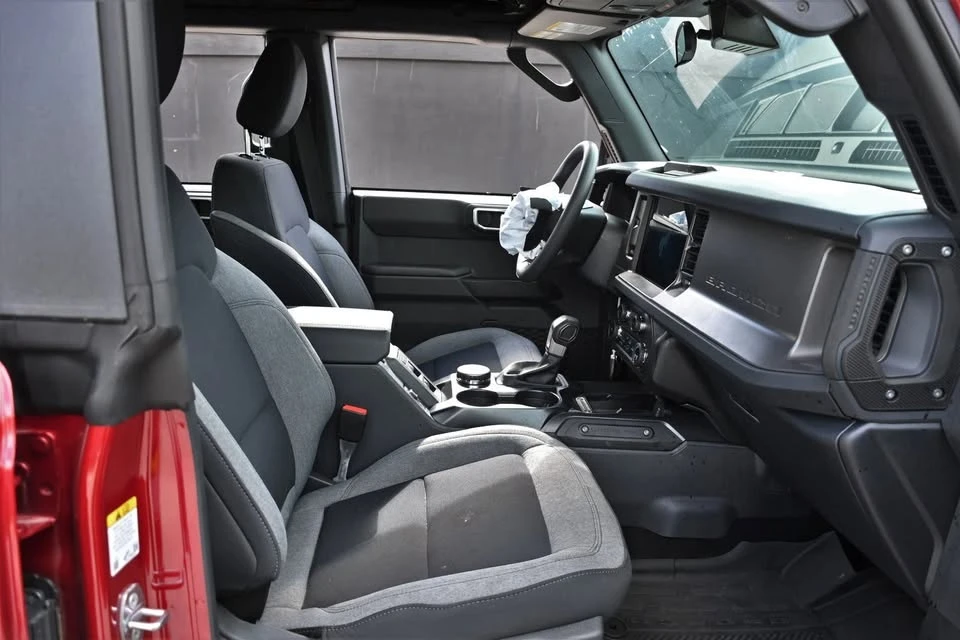 2026 Ford Bronco 6th Gen - Image 11 of 17