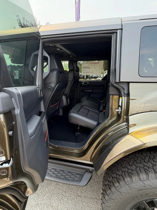 2026 Ford Bronco 6th Gen - Image 12 of 18