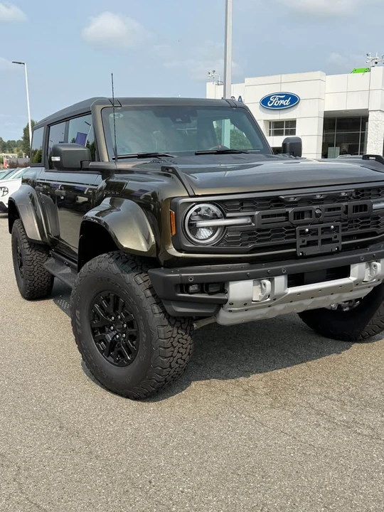 2026 Ford Bronco 6th Gen - Image 3 of 18