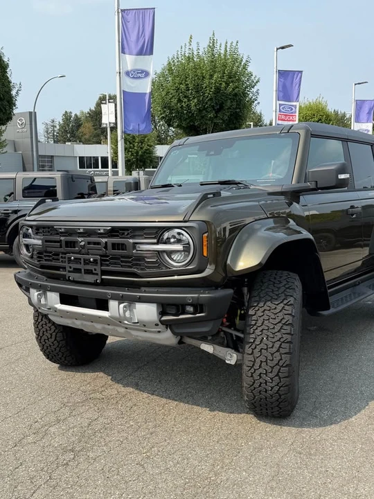 2026 Ford Bronco 6th Gen - Image 2 of 18