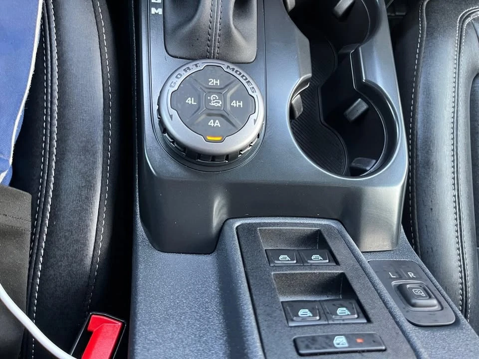 2026 Ford Bronco 6th Gen - Image 19 of 20