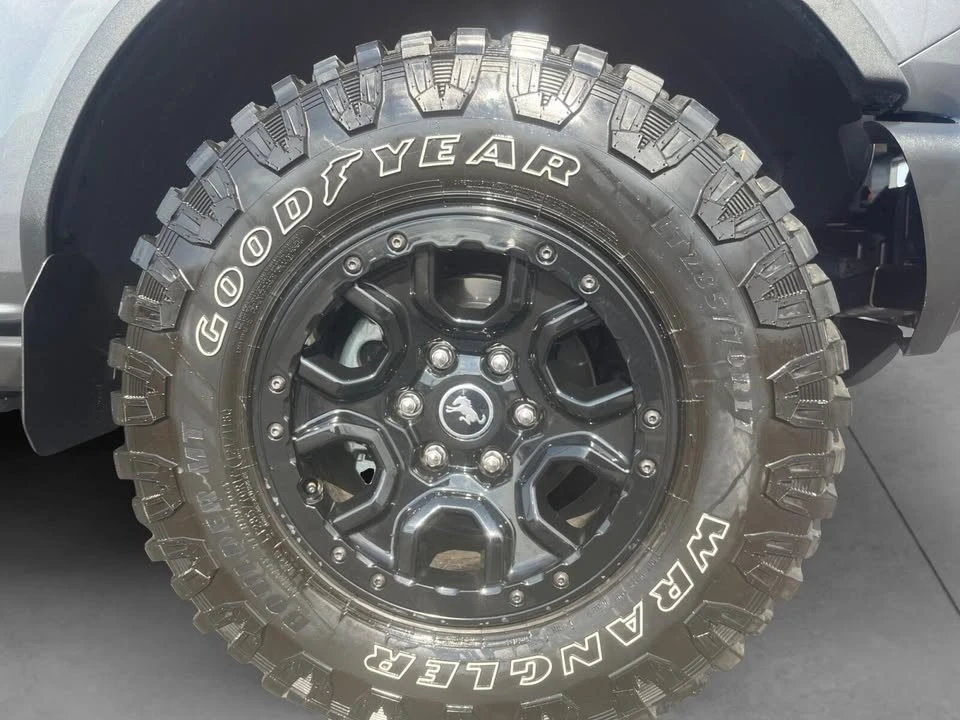 2026 Ford Bronco 6th Gen - Image 14 of 20