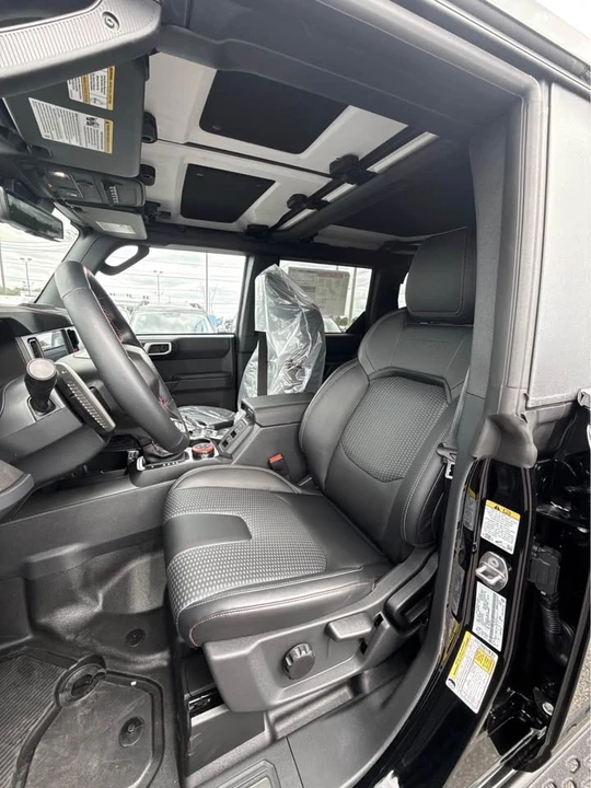 2026 Ford Bronco 6th Gen - Image 10 of 16