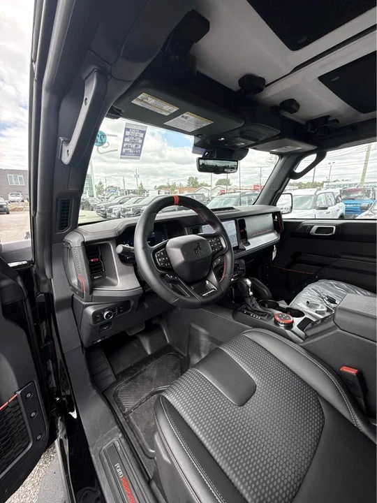 2026 Ford Bronco 6th Gen - Image 11 of 16