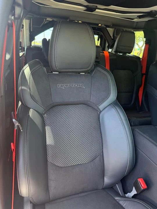 2026 Ford Bronco 6th Gen - Image 9 of 10