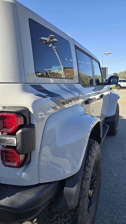 2026 Ford Bronco 6th Gen - Image 15 of 16
