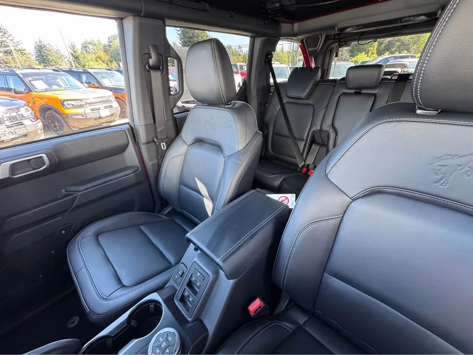 2026 Ford Bronco 6th Gen - Image 15 of 16