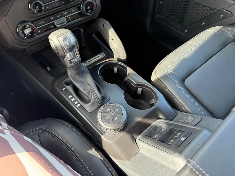 2026 Ford Bronco 6th Gen - Image 14 of 17