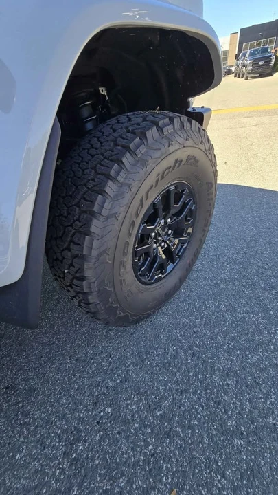 2026 Ford Bronco 6th Gen - Image 5 of 16