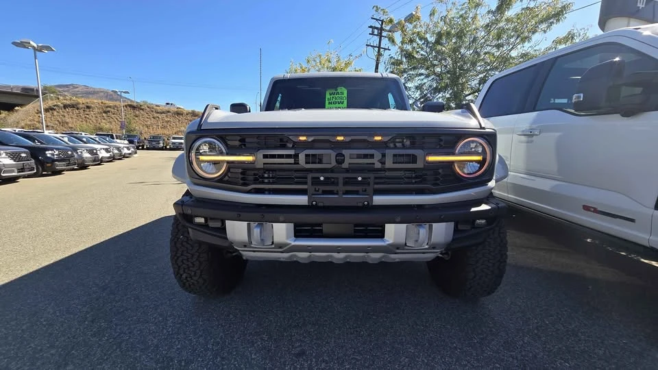 2026 Ford Bronco 6th Gen - Image 4 of 16