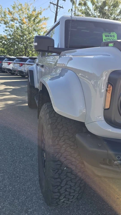 2026 Ford Bronco 6th Gen - Image 11 of 16