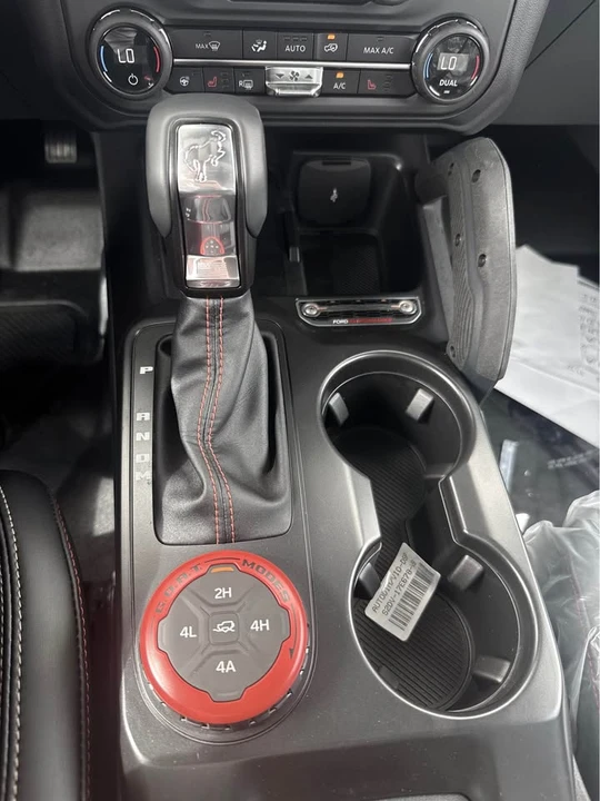 2026 Ford Bronco 6th Gen - Image 13 of 16