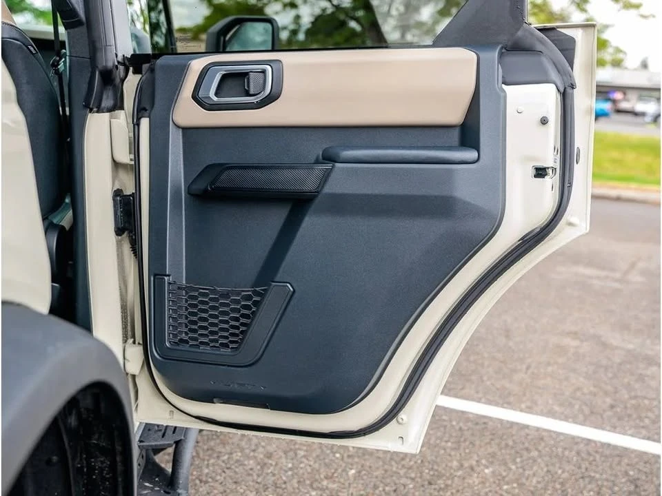 2026 Ford Bronco 6th Gen - Image 19 of 20