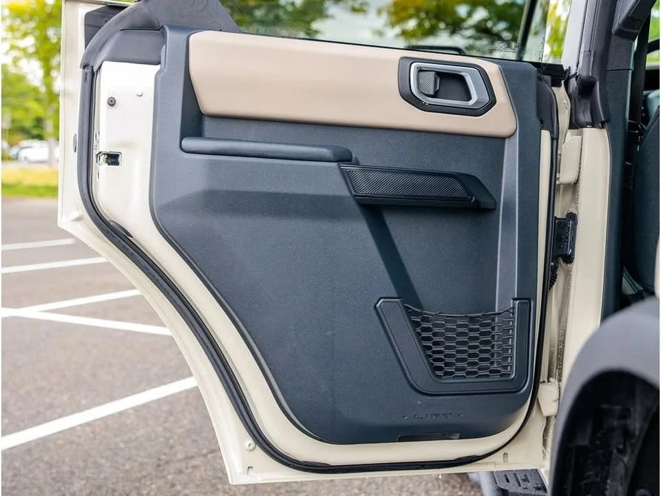 2026 Ford Bronco 6th Gen - Image 15 of 20