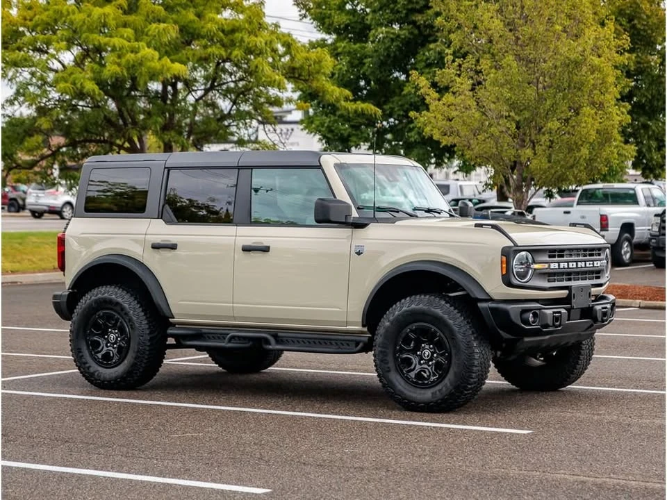 2026 Ford Bronco 6th Gen - Image 8 of 20