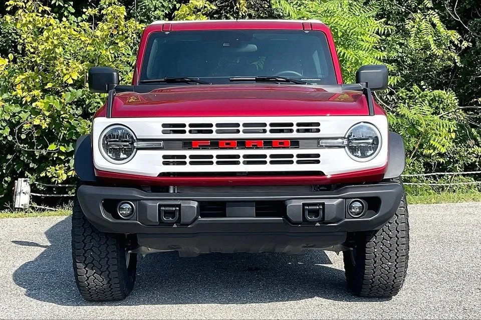 2026 Ford Bronco 6th Gen - Image 2 of 17