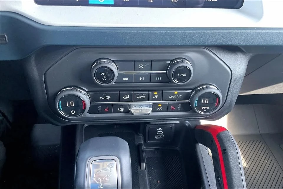 2026 Ford Bronco 6th Gen - Image 17 of 17