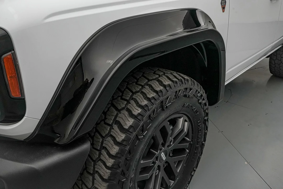 2026 Ford Bronco 6th Gen - Image 15 of 21