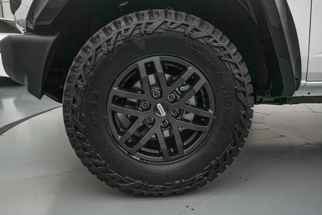 2026 Ford Bronco 6th Gen - Image 12 of 21