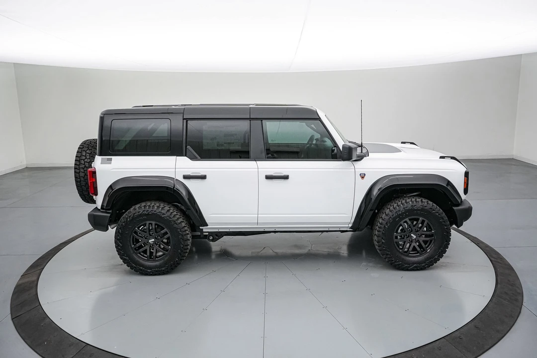 2026 Ford Bronco 6th Gen - Image 5 of 21