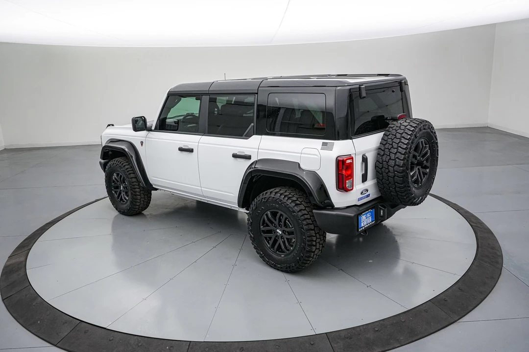 2026 Ford Bronco 6th Gen - Image 8 of 21