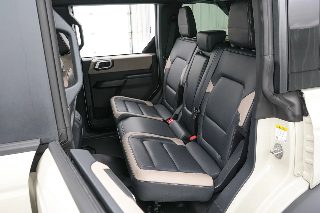 2026 Ford Bronco 6th Gen - Image 28 of 31