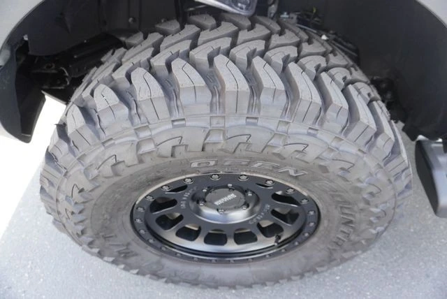 2026 Ford Bronco 6th Gen - Image 16 of 31