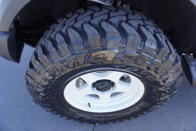 2026 Ford Bronco 6th Gen - Image 16 of 31