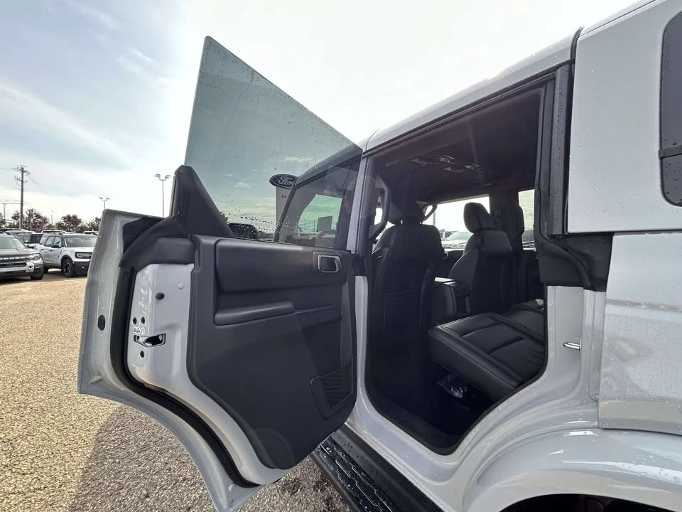 2026 Ford Bronco 6th Gen - Image 19 of 19