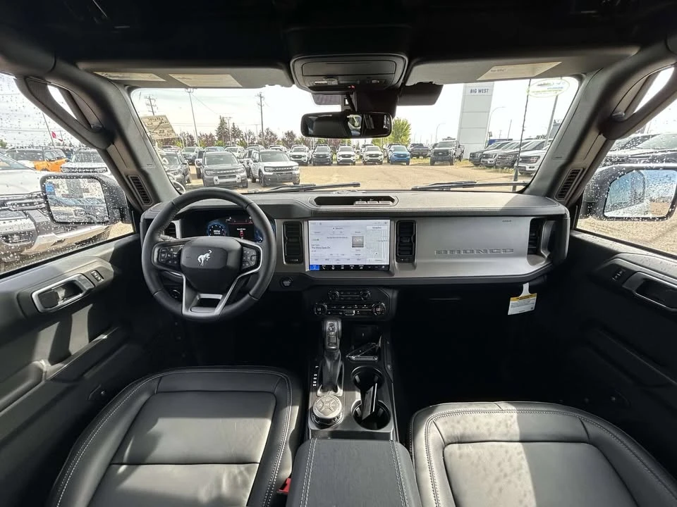2026 Ford Bronco 6th Gen - Image 14 of 19