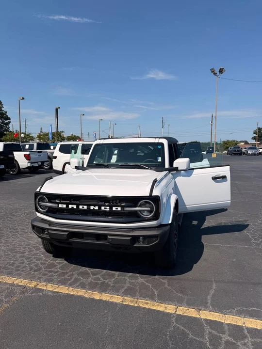2026 Ford Bronco 6th Gen - Image 5 of 8