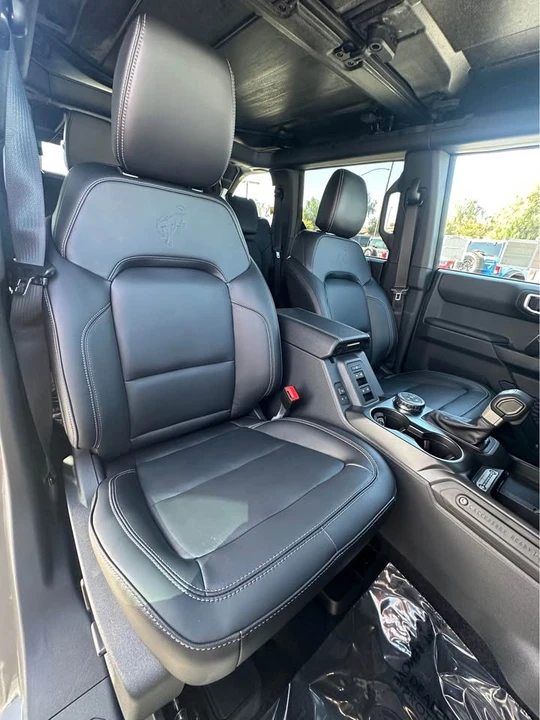 2026 Ford Bronco 6th Gen - Image 8 of 9