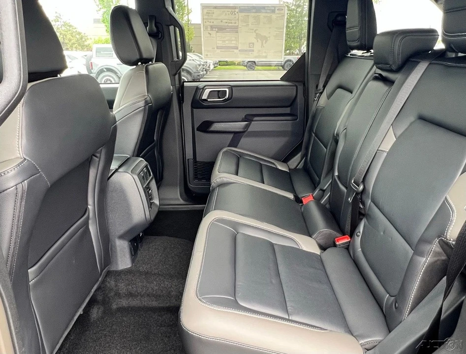 2026 Ford Bronco 6th Gen - Image 18 of 24