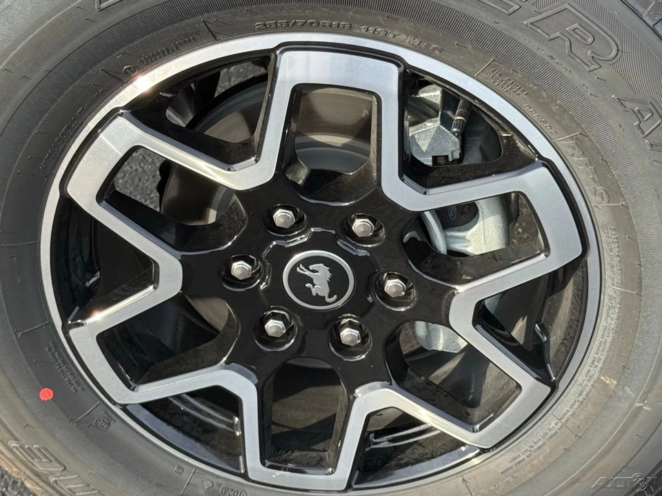 2026 Ford Bronco 6th Gen - Image 14 of 24