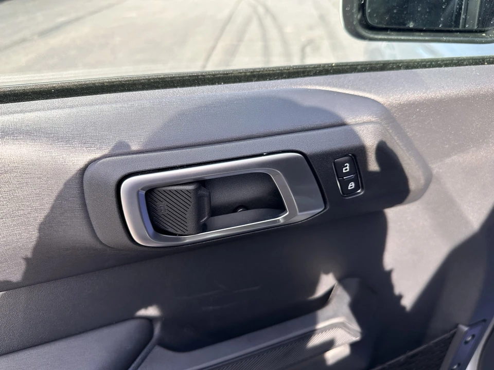 2026 Ford Bronco 6th Gen - Image 18 of 31