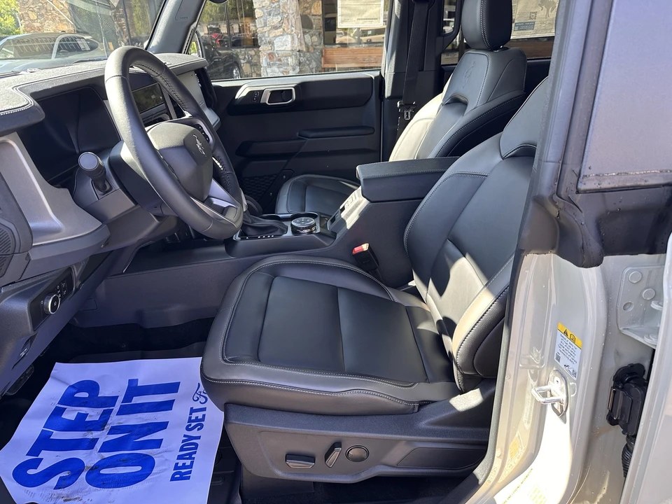2026 Ford Bronco 6th Gen - Image 10 of 31