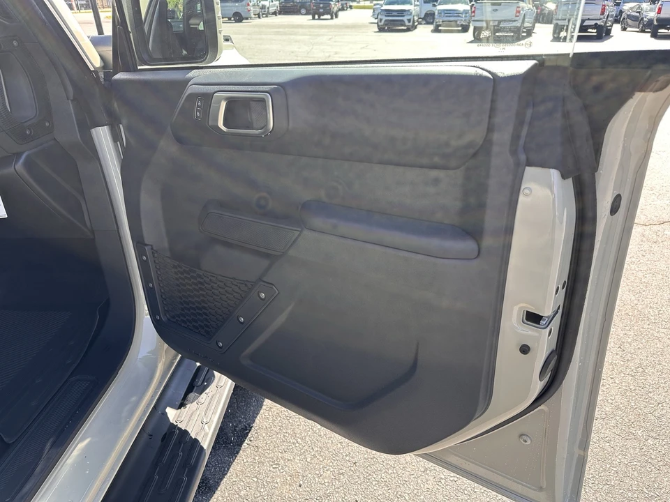 2026 Ford Bronco 6th Gen - Image 13 of 31