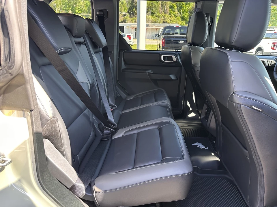 2026 Ford Bronco 6th Gen - Image 16 of 31