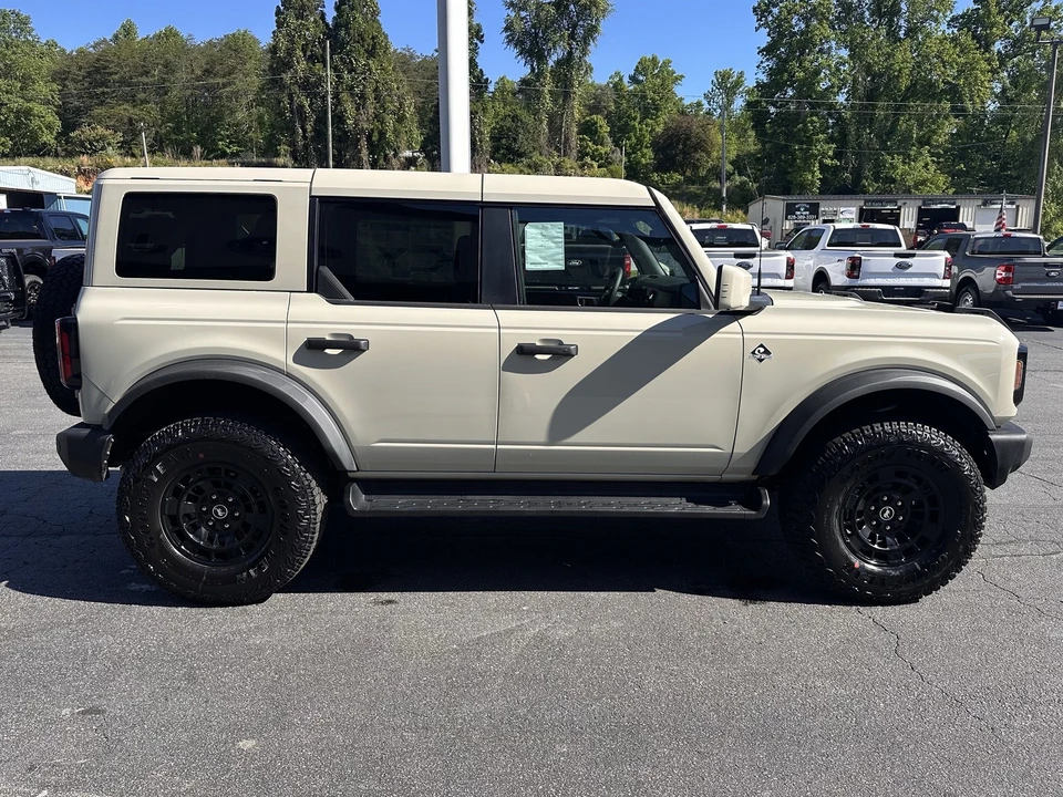 2026 Ford Bronco 6th Gen - Image 5 of 31