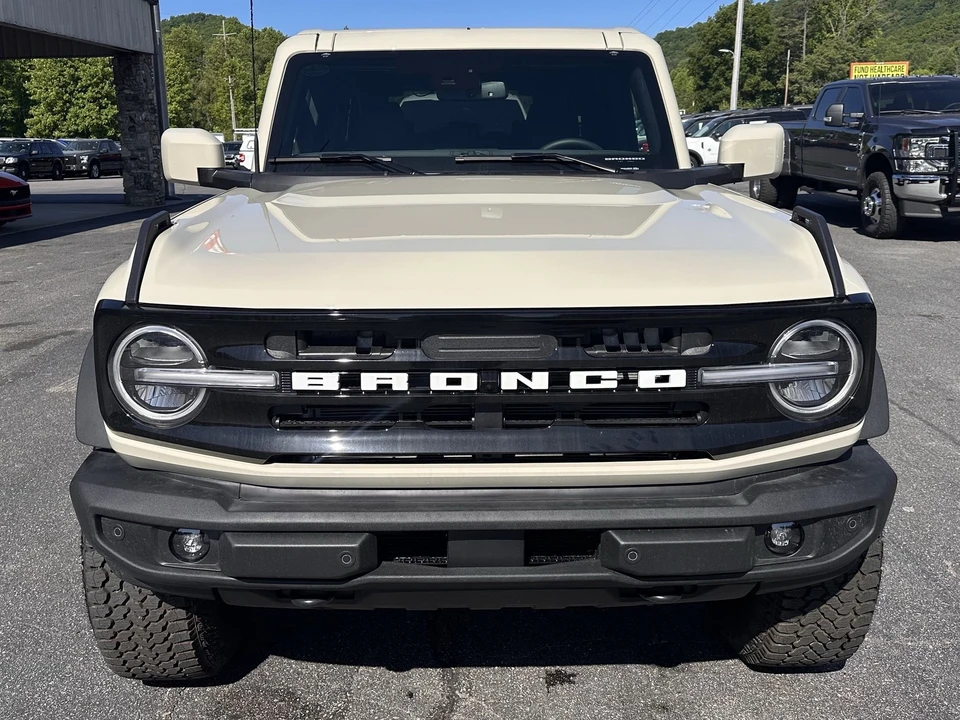 2026 Ford Bronco 6th Gen - Image 3 of 31