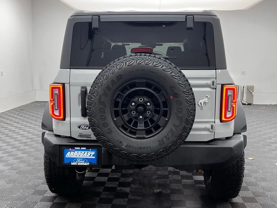 2026 Ford Bronco 6th Gen - Image 8 of 12