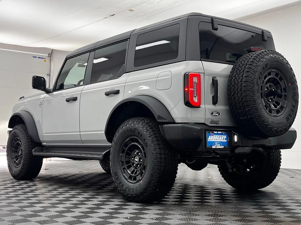 2026 Ford Bronco 6th Gen - Image 12 of 12