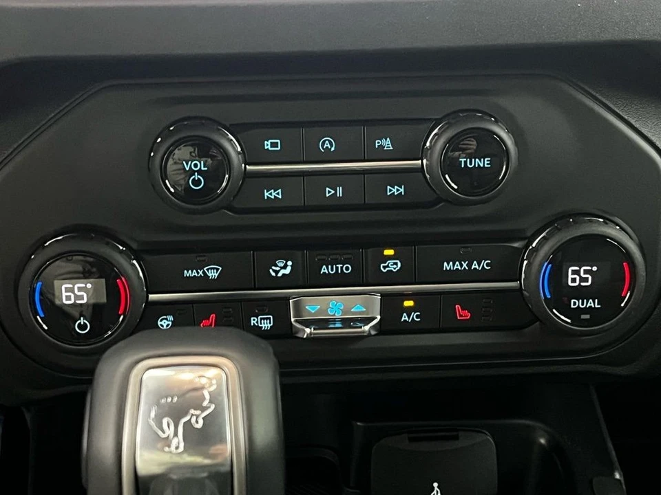2026 Ford Bronco 6th Gen - Image 7 of 12
