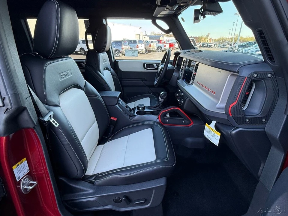 2026 Ford Bronco 6th Gen - Image 21 of 24