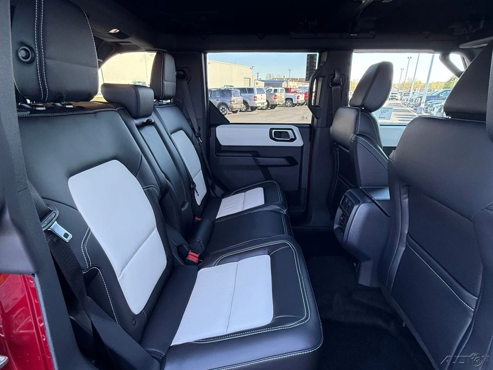2026 Ford Bronco 6th Gen - Image 18 of 24