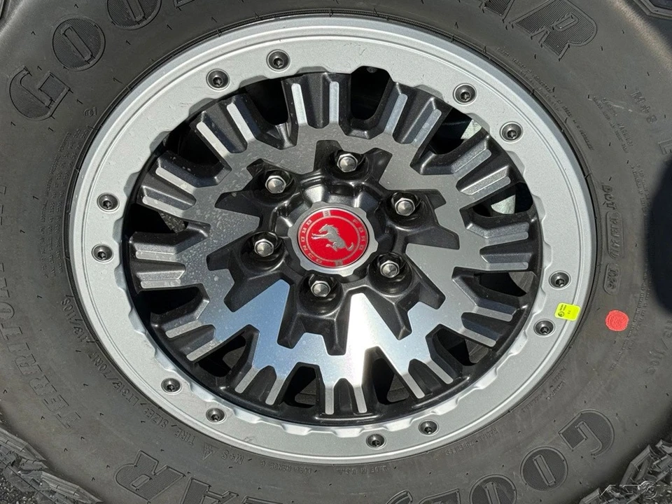 2026 Ford Bronco 6th Gen - Image 13 of 24