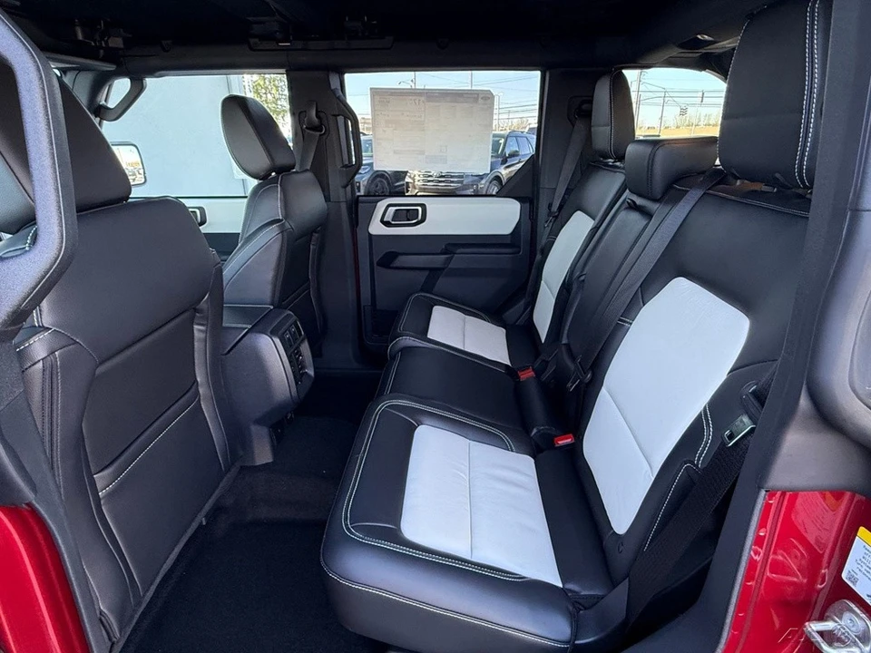 2026 Ford Bronco 6th Gen - Image 17 of 24