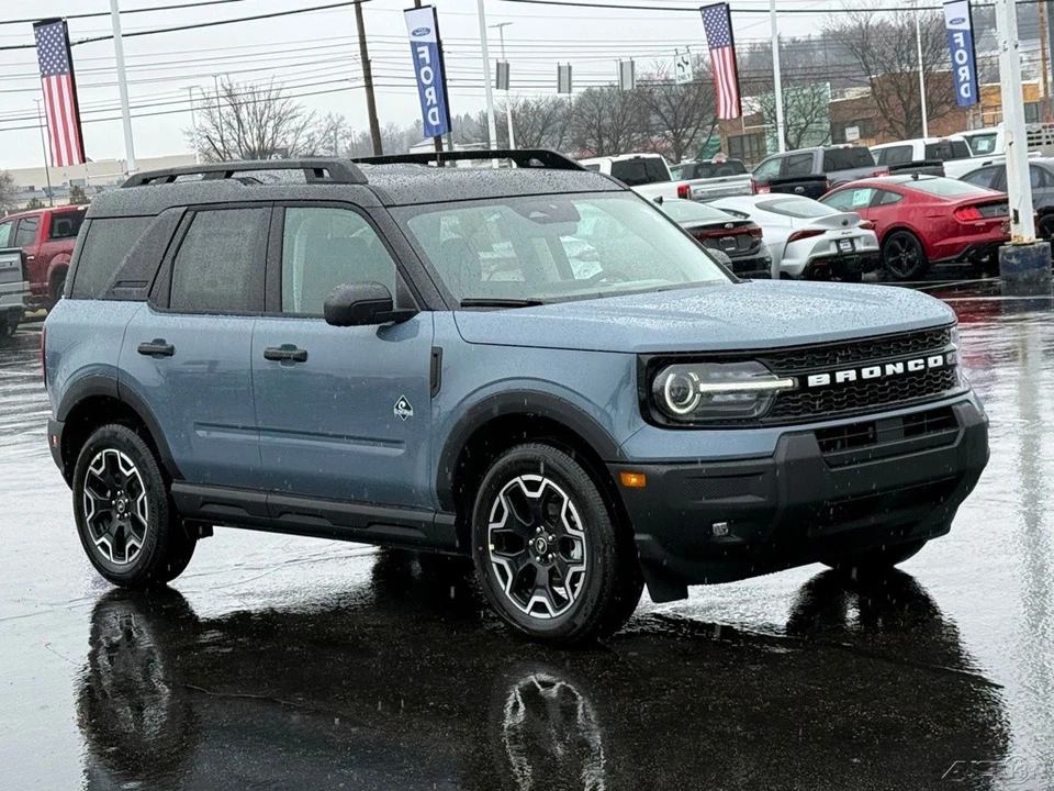 2026 Ford Bronco 6th Gen - Image 9 of 12