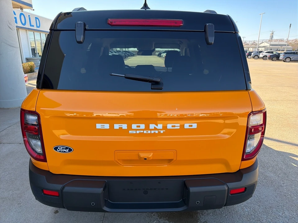 2026 Ford Bronco 6th Gen - Image 12 of 31