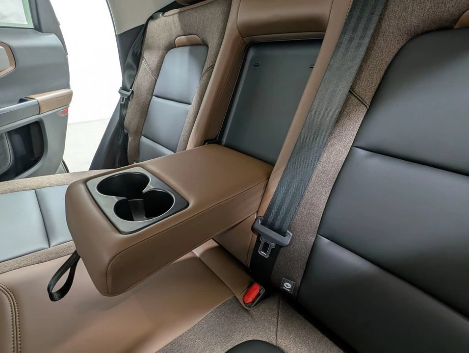 2026 Ford Bronco 6th Gen - Image 16 of 29